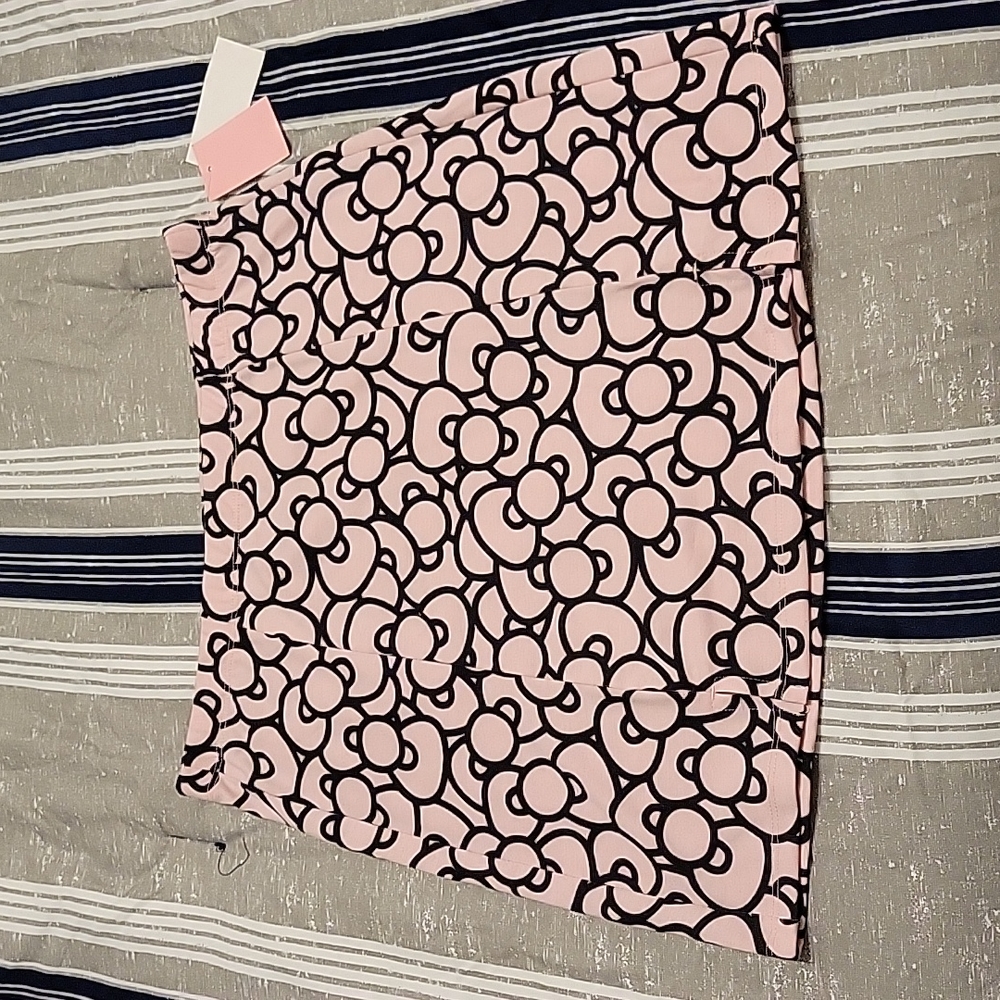 NWT Hello Kitty Sanrio Grapic Print Mini Skirt - Size Small - Super Cute!!